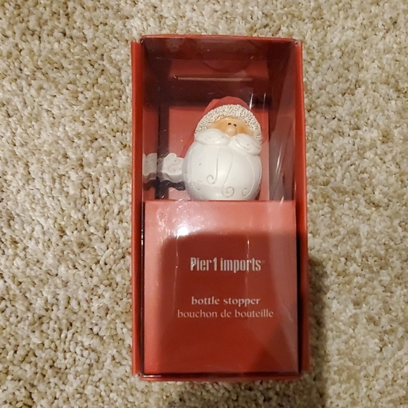 Pier 1 Santa Bottle Stopper - Picture 1 of 3